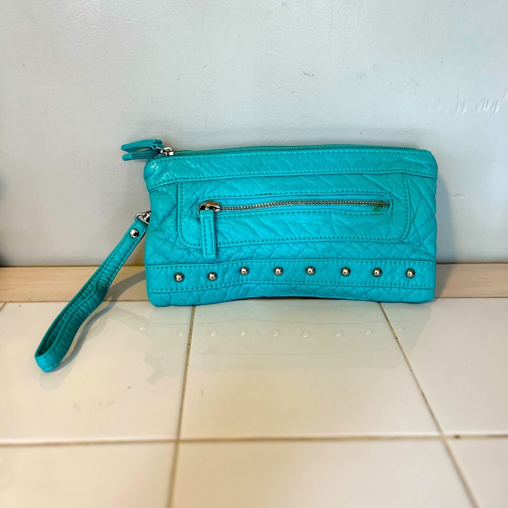 Ampere creations Robin egg blue wristlet